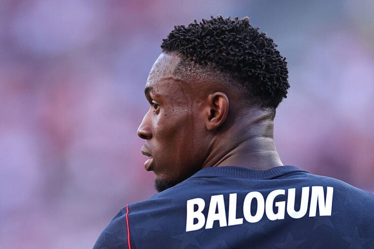 team-usa-world-cup-star-breaks-silence-over-red-card-controversy