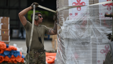 us-troops-unload-china’s-only-known-aid-flight-to-earthquake-ravaged-venezuela-as-americans-surge-relief