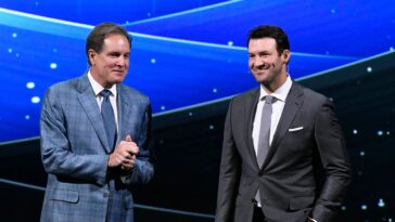 tony-romo-has-a-message-for-his-haters-before-nfl-season,-apple-tv-mlb-girl-&-the-pandering-wnba-is-exhausting
