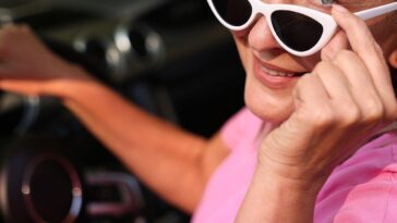 do-not-sqz-this-elderly-florida-woman’s-a55,-no-matter-what-her-new-license-plate-says