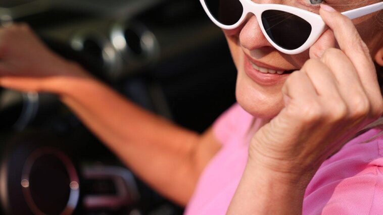 do-not-sqz-this-elderly-florida-woman’s-a55,-no-matter-what-her-new-license-plate-says