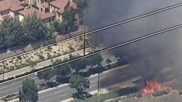 massive-brush-fire-breaks-out-dangerously-close-to-socal-homes,-forcing-evacuations