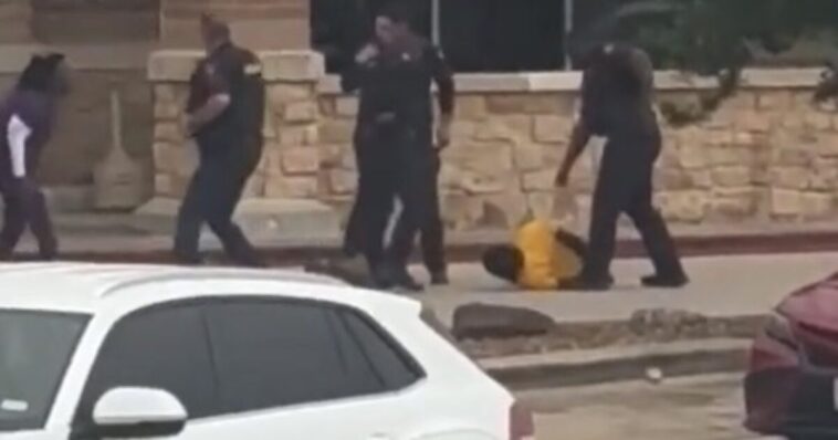 multiple-people-shot-inside-kroger-grocery-store-in-harris-county,-texas-–-suspect-in-critical-condition-(video)