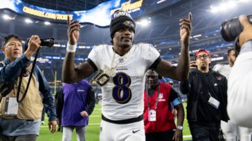 no,-lamar-jackson-doesn’t-deserve-to-be-ranked-among-the-nfl’s-top-10-quarterbacks