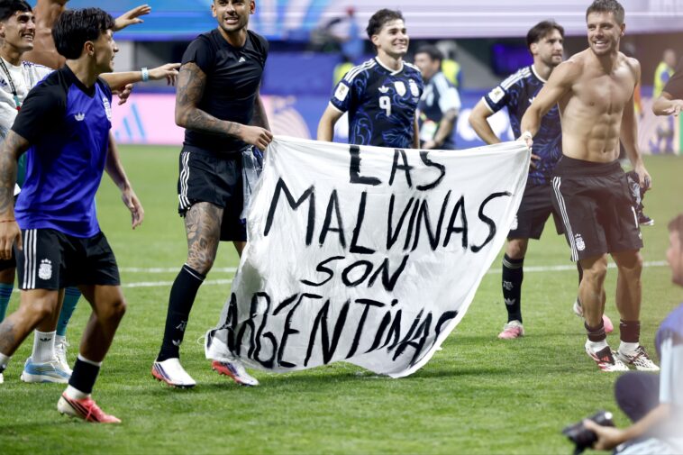 uk-politicians-demand-fifa-probe-into-dominant-argentina-squad-over-‘malvinas’-banner