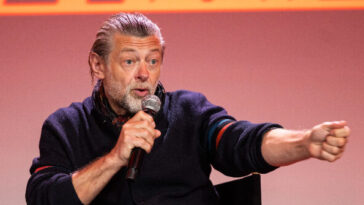 director-andy-serkis-says-‘lord-of-the-rings’-spinoff-film-won’t-push-woke-casting,-will-address-‘diversity’-complaints