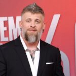 brantley-gilbert-slams-artists-who-back-out-of-patriotic-shows-under-heat