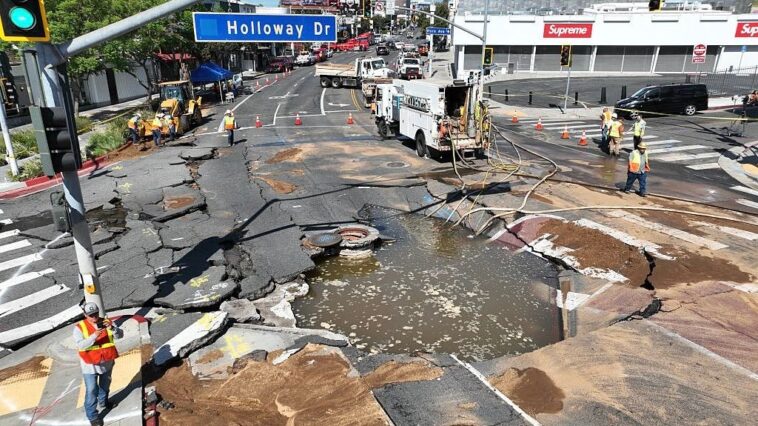 see-it:-century-old-pipe-bursts,-sending-a-river-through-one-of-la.’s-most-leftist-enclaves