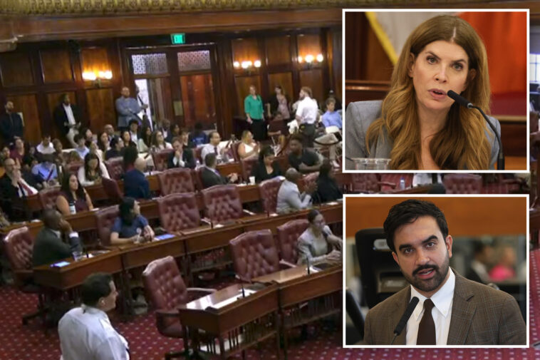 shameless-nyc-council-members-give-themselves-a-big-fat-18%-pay-hike-—-on-first-day-on-the-job