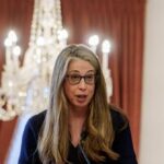 new-york-times-praises-wikipedia-owner’s-obama-stooge-ceo,-smears-site-critics