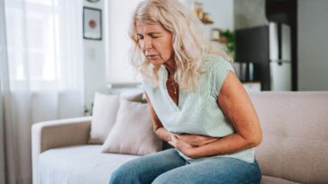 doctors-warn-your-‘stomach-bug’-may-actually-be-a-parasite-that’s-harder-to-detect
