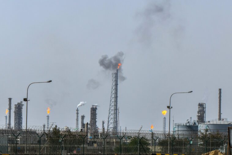 iranian-strike-hits-a-kuwait-desalination-plant,-damaging-key-water-source