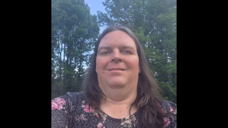 trans-identifying-songwriter-wants-to-replace-platner-on-maine-ballot