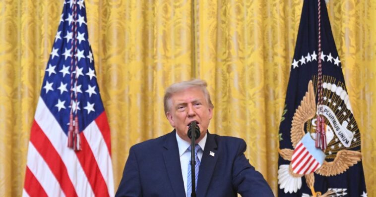 white-house-labels-cnn-‘the-enemy-of-the-people’-over-trump-address-censorship