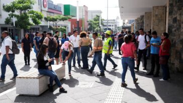 powerful-earthquake-hits-mexican-coast-near-guatemala,-triggering-tsunami-threat