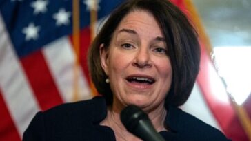 klobuchar:-trump-should’ve-talked-about-‘skyrocketing’-costs-of-affordable-care-act