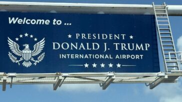 unfriendly-skies:-united-scrambles-after-leaked-‘trump-airport’-memo