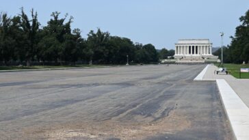 trump-reveals-new-plan-to-‘vandal-proof’-the-lincoln-reflecting-pool