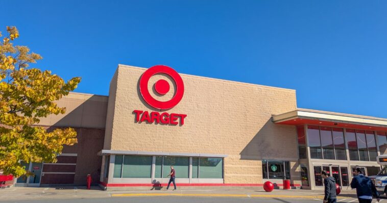 target-recalls-200,000-children’s-sandals-due-to-‘risk-of-serious-injury-or-death’