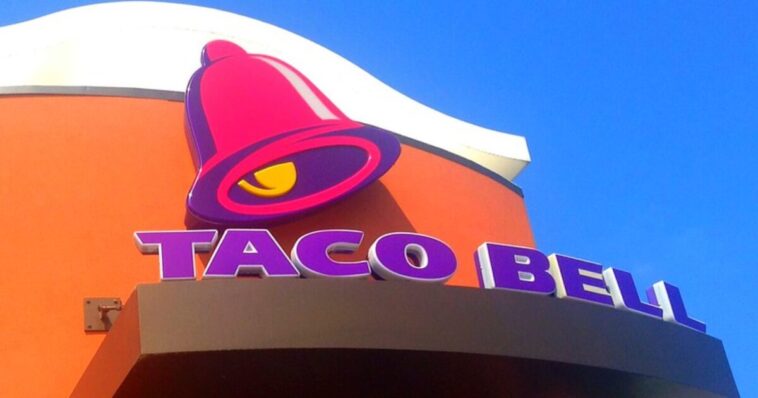 taco-bell-ditches-lettuce-nationwide-after-massive-multi-state-outbreak-—-fda-traces-illnesses-to-supplier-from-mexico-as-more-than-1,600-fall-sick-and-90+-hospitalized