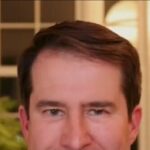 marlow:-seth-moulton-‘dorky,’-‘theatrical’-with-his-‘influencer-microphone’