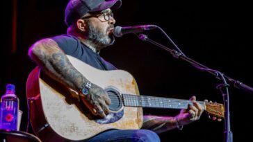 country-music’s-all-american-anti-springsteen
