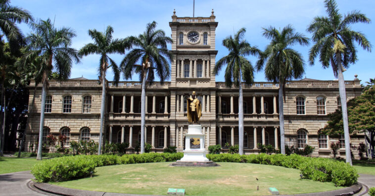 unhinged:-far-left-hawaii-supreme-court-issues-disgraceful-attack-on-scotus-–-calls-roberts-court-racist,-treats-landmark-rulings-as-“white-noise,”-declares-itself-beyond-federal-instruction