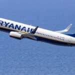 why-a-blown-out-plane-window-nearly-sucked-a-passenger-outside-at-16k-feet