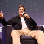 tom-brady-surprisingly-reveals-first-autographed-football-card-is-of-raiders-player