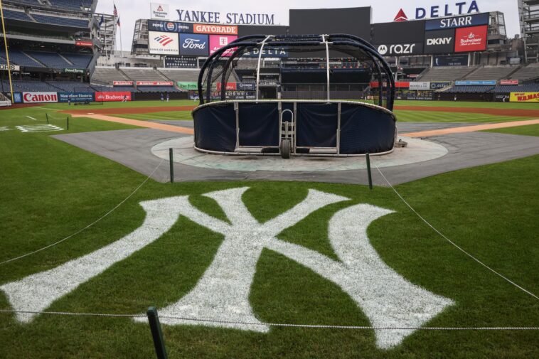 dodgers-yankees-game-rained-out;-doubleheader-scheduled-for-sunday