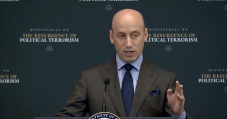 stephen-miller-brings-down-the-house-with-brilliant-speech-on-left-wing-terrorism-(video)