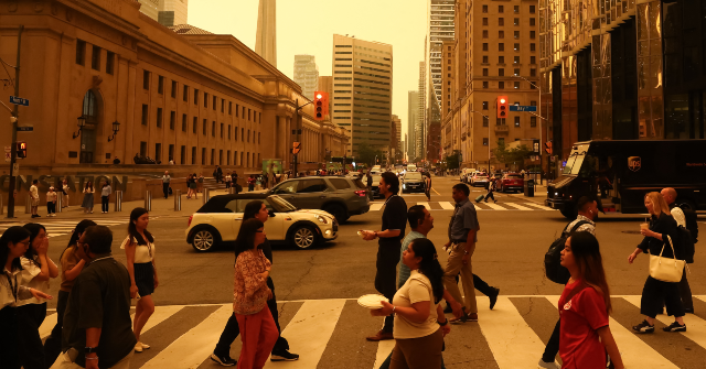 video:-canadian-wildfire-smoke-drifting-into-us.-puts-sensitive-americans-at-higher-risk