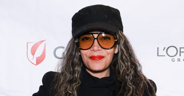 video:-‘the-view’s’-sunny-hostin-seen-trying-to-convince-police-not-to-arrest-her-son