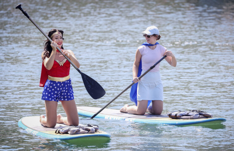 hilarious-moment-superheroes-paddle-for-their-life-as-comic-con-2026-kicks-off-in-san-diego