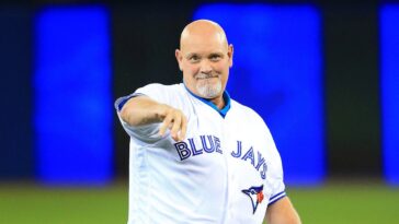 former-blue-jays-reliever-duane-ward-dead-at-62-while-in-toronto-for-world-series-tribute