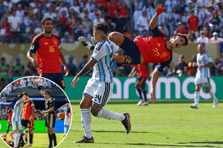 argentina’s-semifinal-hero-becomes-world-cup-final-scapegoat-after-recklessness-turns-into-red-card