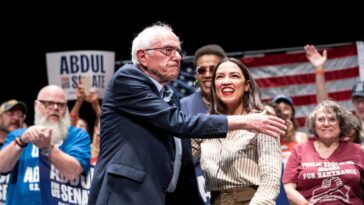 aoc-walks-off-rally-stage-early-to-avoid-potentially-damaging-photo