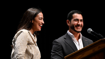 watch-—-aoc:-far-left-muslim-michigan-us.-senate-candidate-abdul-el-sayed-‘represents-the-politics-of-the-future’