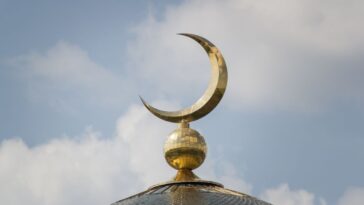 christian-apologist-forced-to-move-after-muslims-prove-his-point