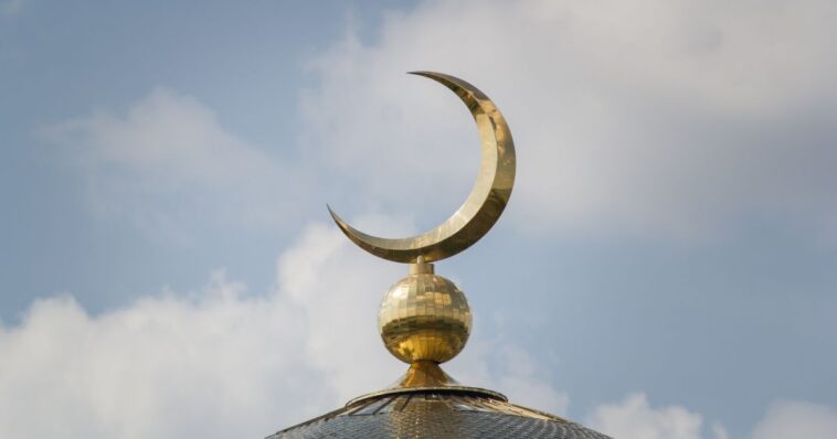 christian-apologist-forced-to-move-after-muslims-prove-his-point