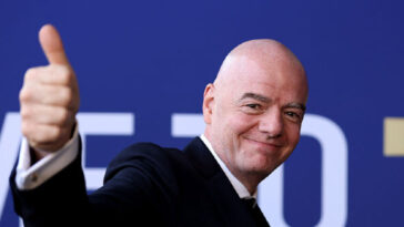 lawsuit-claims-fifa-gave-best-world-cup-seats-to-rich-fat-cats