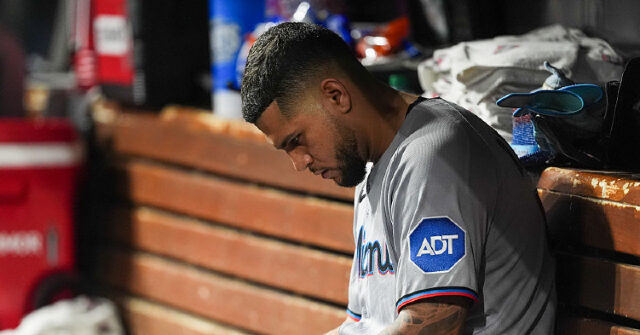 mlb-restricting-ipads-in-dugouts-to-prevent-ai-making-strategy-decisions