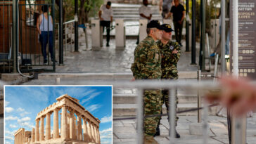 man-stabs-and-injures-2-tourists-near-the-acropolis-in-athens,-greece:-cops