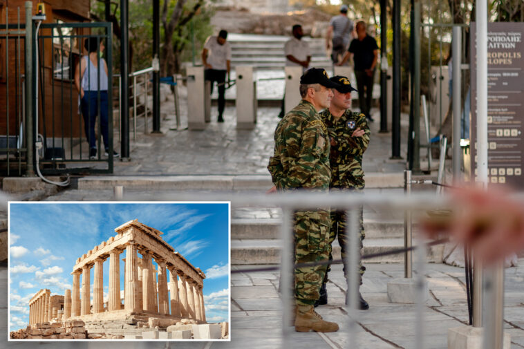 man-stabs-and-injures-2-tourists-near-the-acropolis-in-athens,-greece:-cops