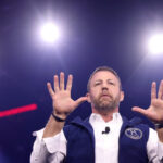 markwayne-mullin-faces-fresh-backlash-after-dhs-officials-reportedly-meeting-with-business-lobby-pushing-cheap-illegal-alien-labor:-“this-is-downright-infuriating”