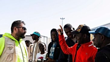 report:-nearly-300-detained-illegal-migrants-in-spain-seek-mass-amnesty