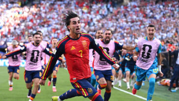 watch:-spanish-world-cup-hero-ferran-torres-wears-‘make-spain-great-again’-hat-in-victory-parade