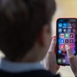 another-major-country-bans-children-from-social-media