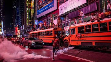 new-york-city-man-charged-after-he-allegedly-celebrated-knicks’-nba-championship-by-burning-a-school-bus