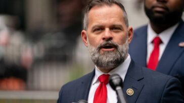 trump-backed-congressman-faces-new-doj-probe